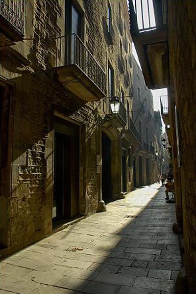 Carrer Montcada - La Ribera Carrer Montcada - La Ribera